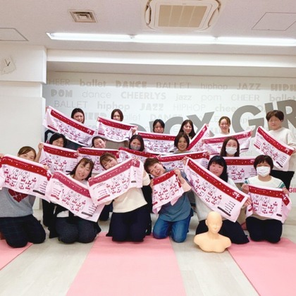 大切な人に届けたい“やさしい手”。ふれ愛ヘッドタッチ講座レポート